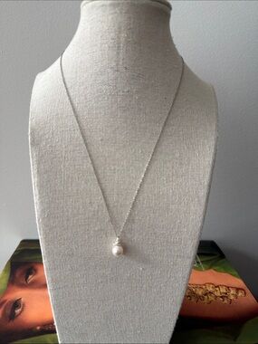 Sterling Silver Necklace w/Single Teardrop Pearl Suspended from Fine Chain.